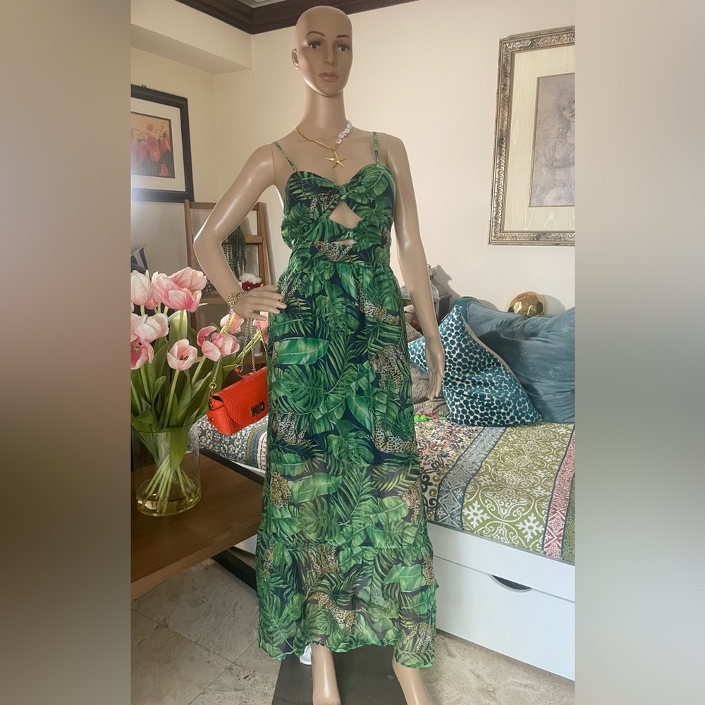 NWT Tropical Jungle Print Maxi Dress - Size S - Cutout Front